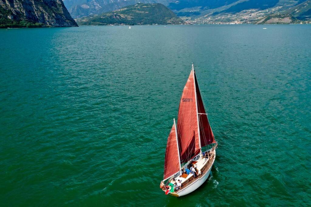 Lake House Valeriana Pilzone المظهر الخارجي الصورة